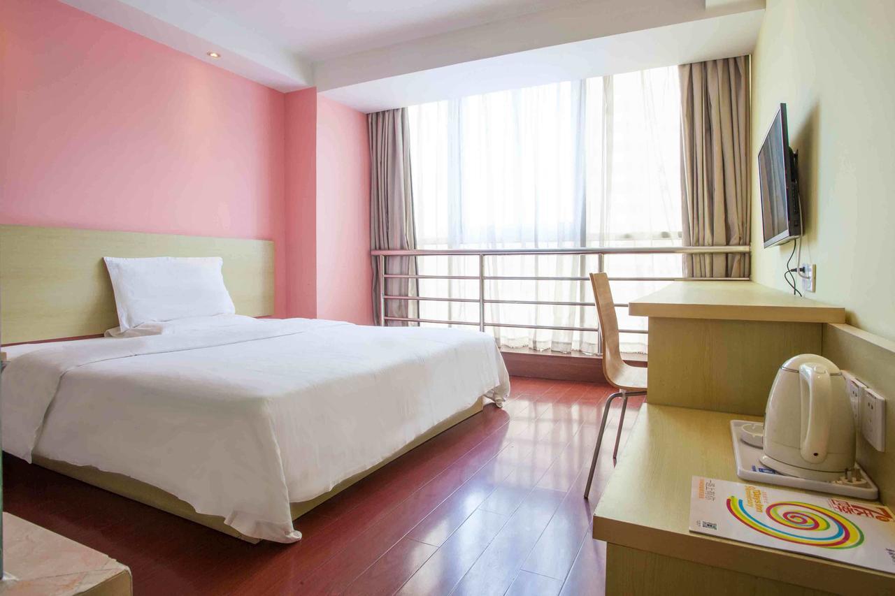 7Days Inn Shanghai Pudong New International Expo Centre Экстерьер фото