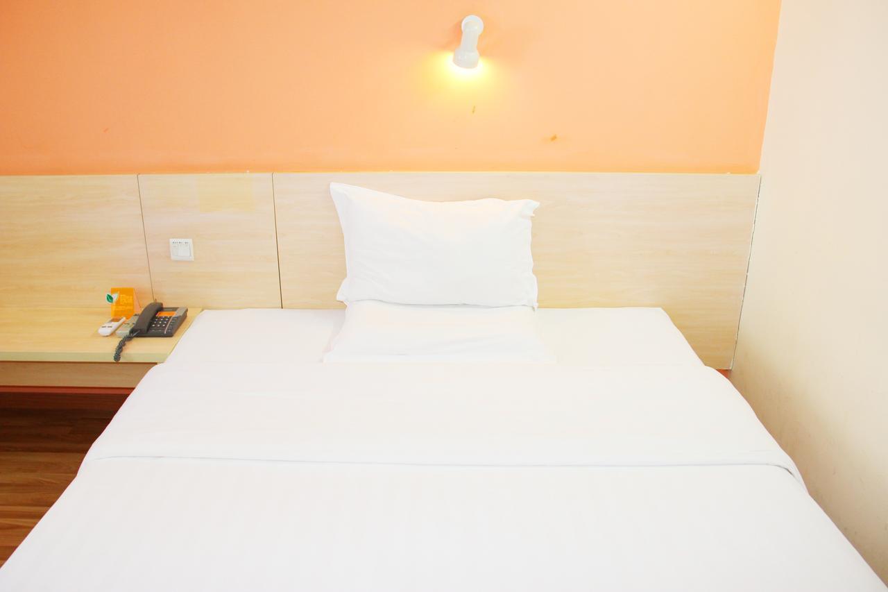 7Days Inn Shanghai Pudong New International Expo Centre Экстерьер фото